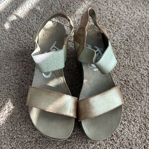 OTBT Platform Sandals - gently worn